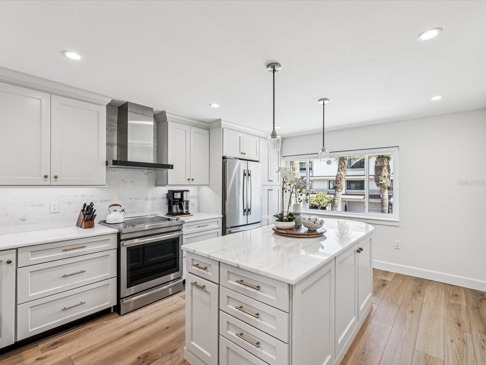 MARINA DEL REY AT SAND KEY - Residential