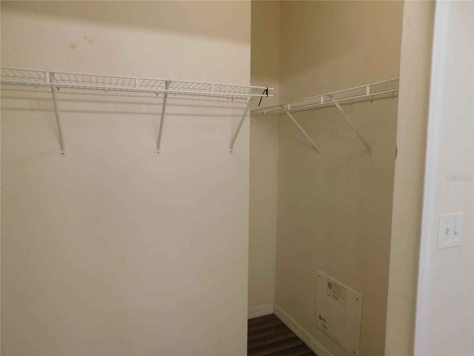 BAY BREEZE COVE - Residential