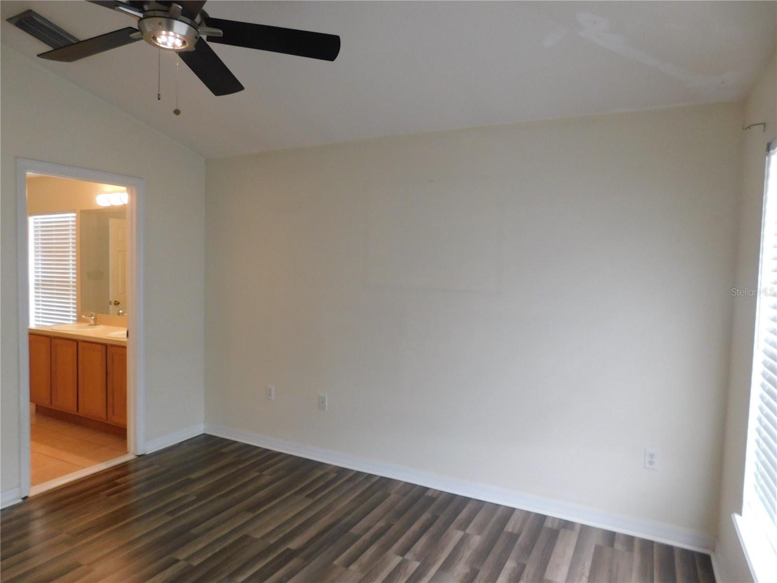 BAY BREEZE COVE - Residential