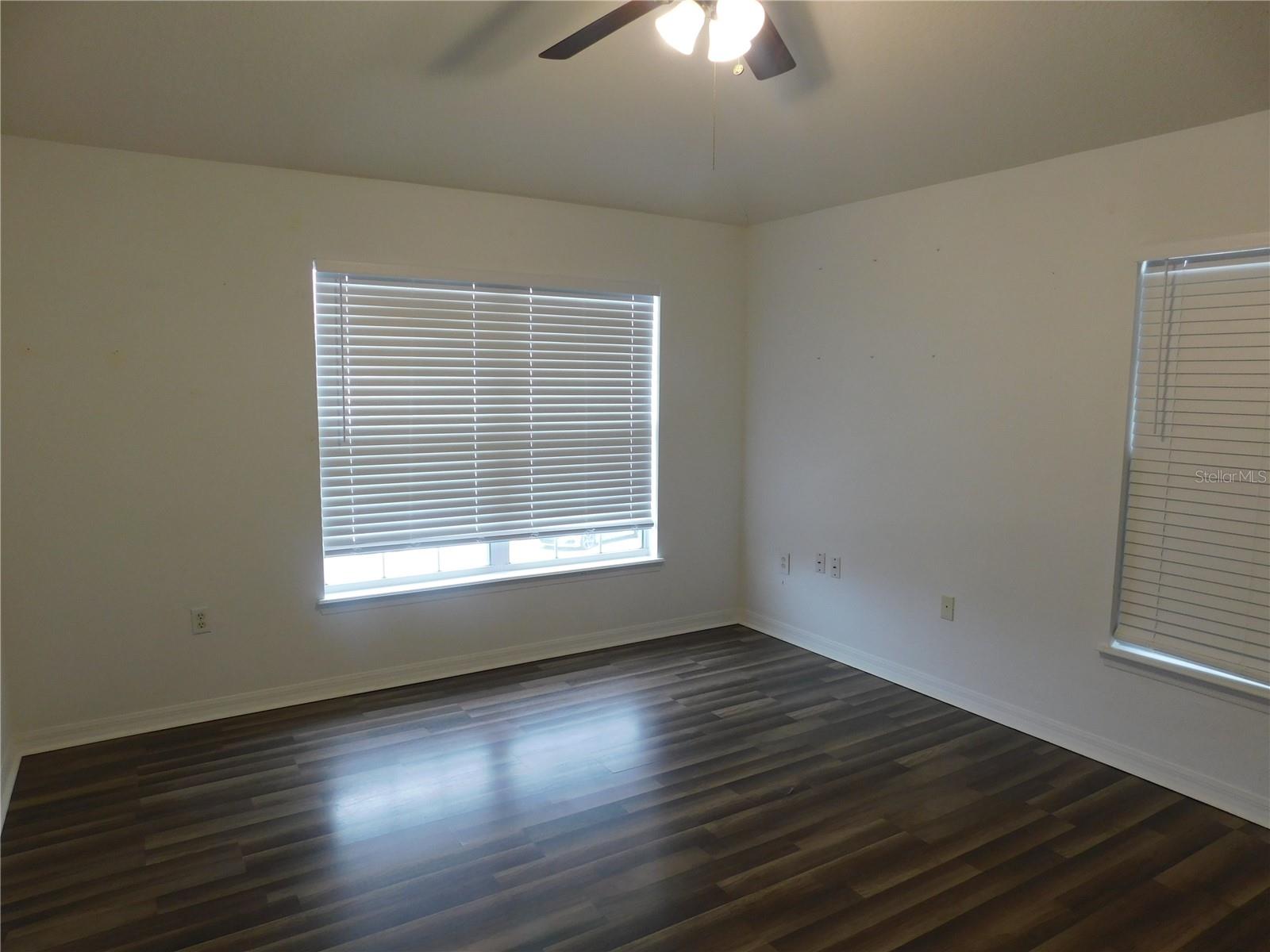 BAY BREEZE COVE - Residential