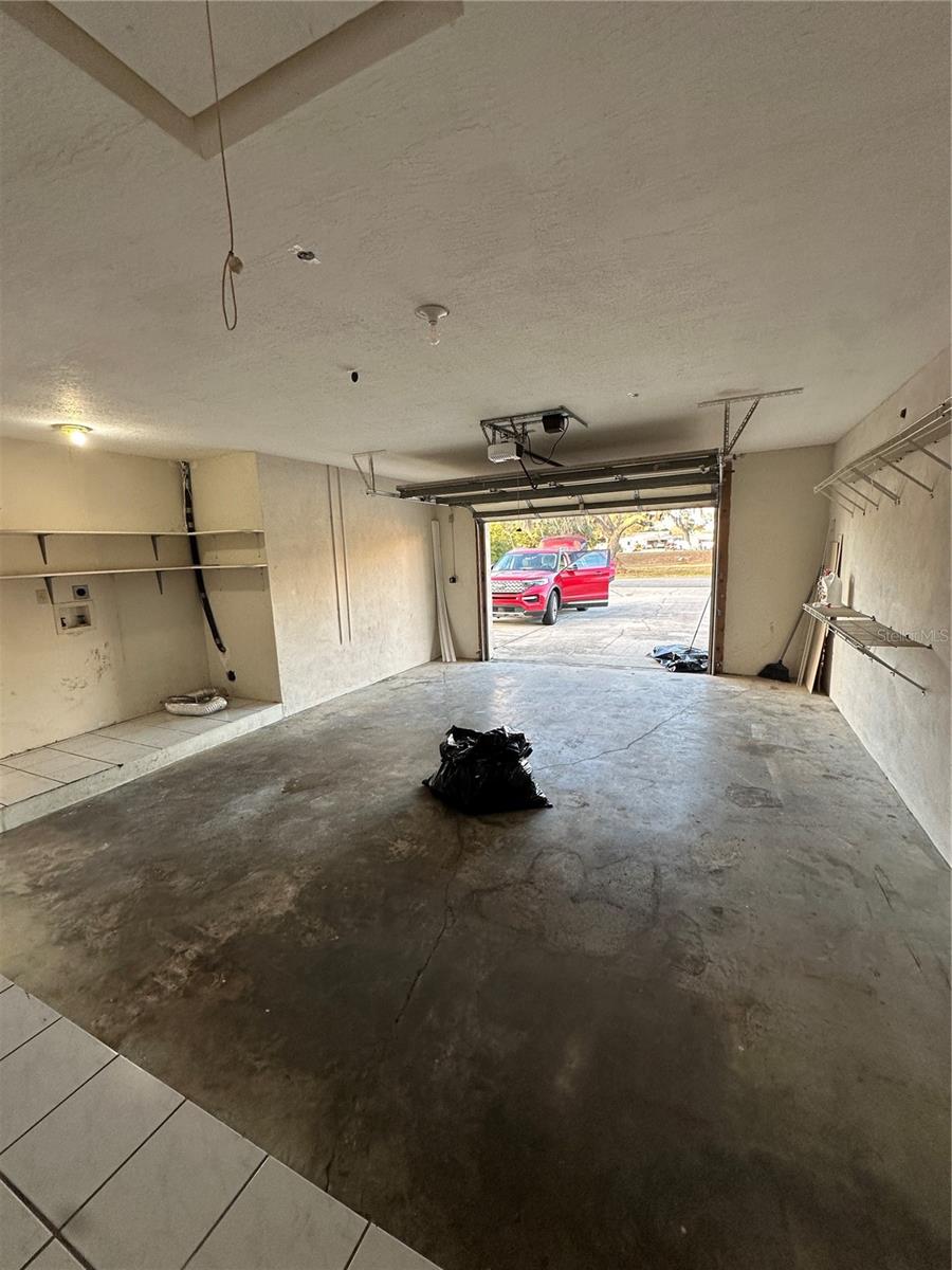 FLYING DUTCHMAN ESTATES - Residential