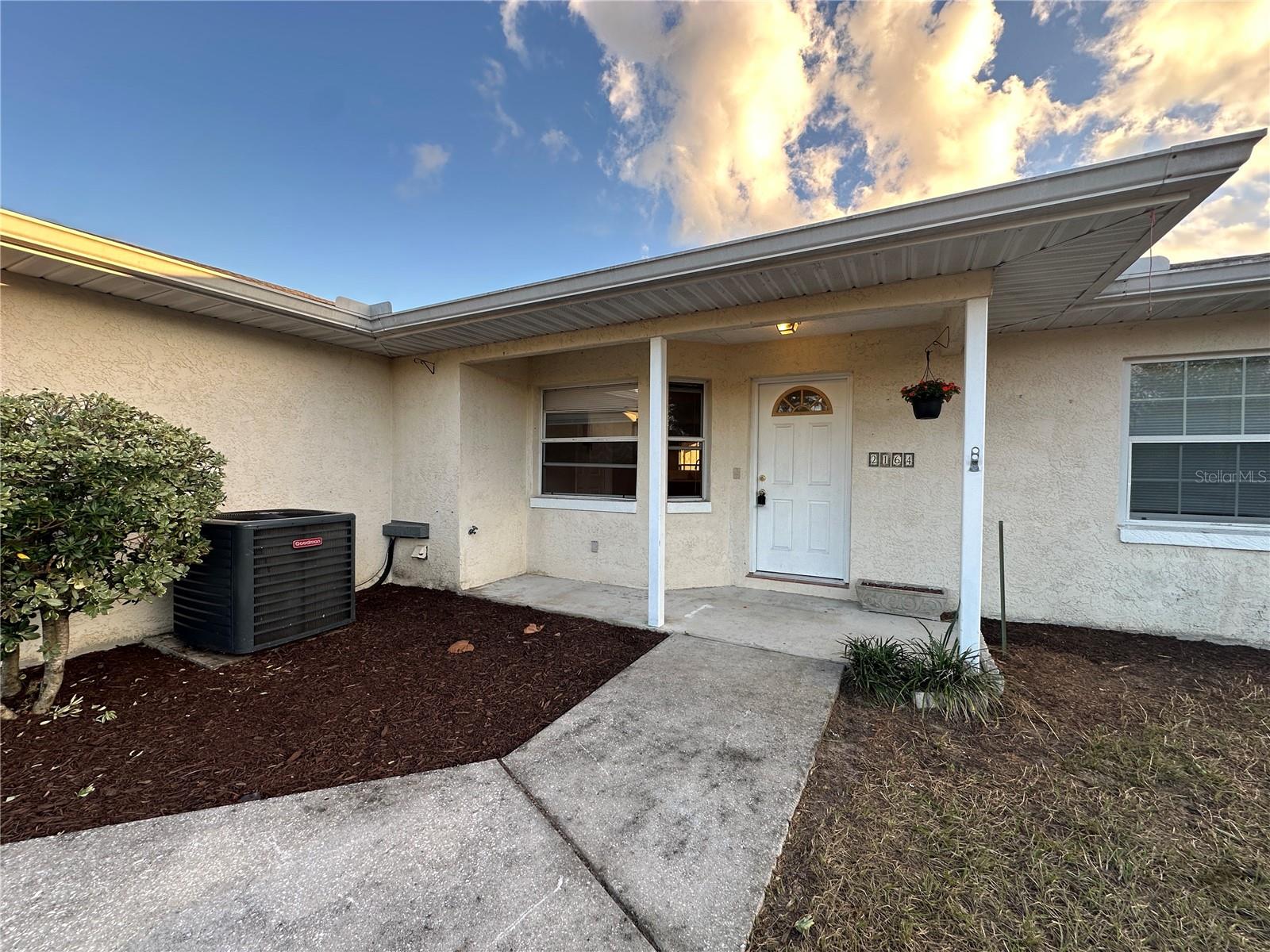 2150 W SILVER HILL LANE