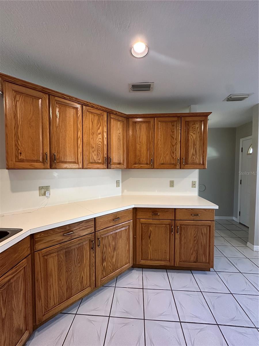 FLYING DUTCHMAN ESTATES - Residential