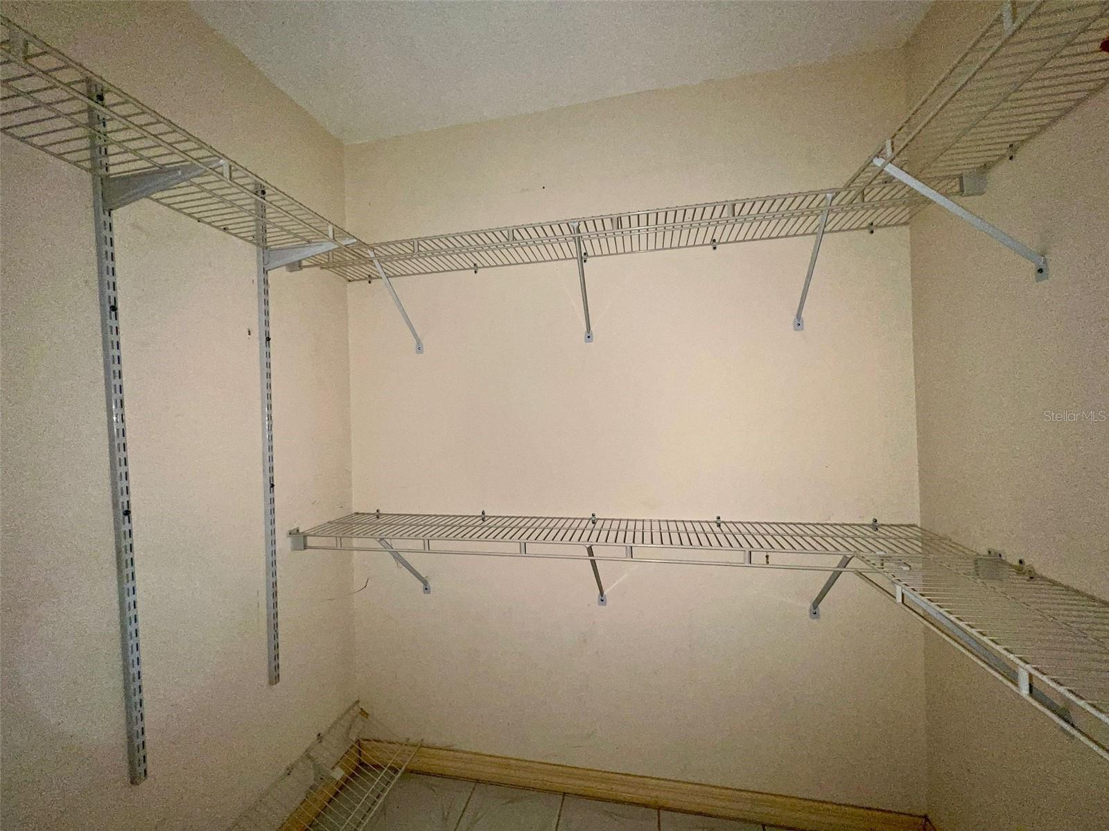 FLYING DUTCHMAN ESTATES - Residential