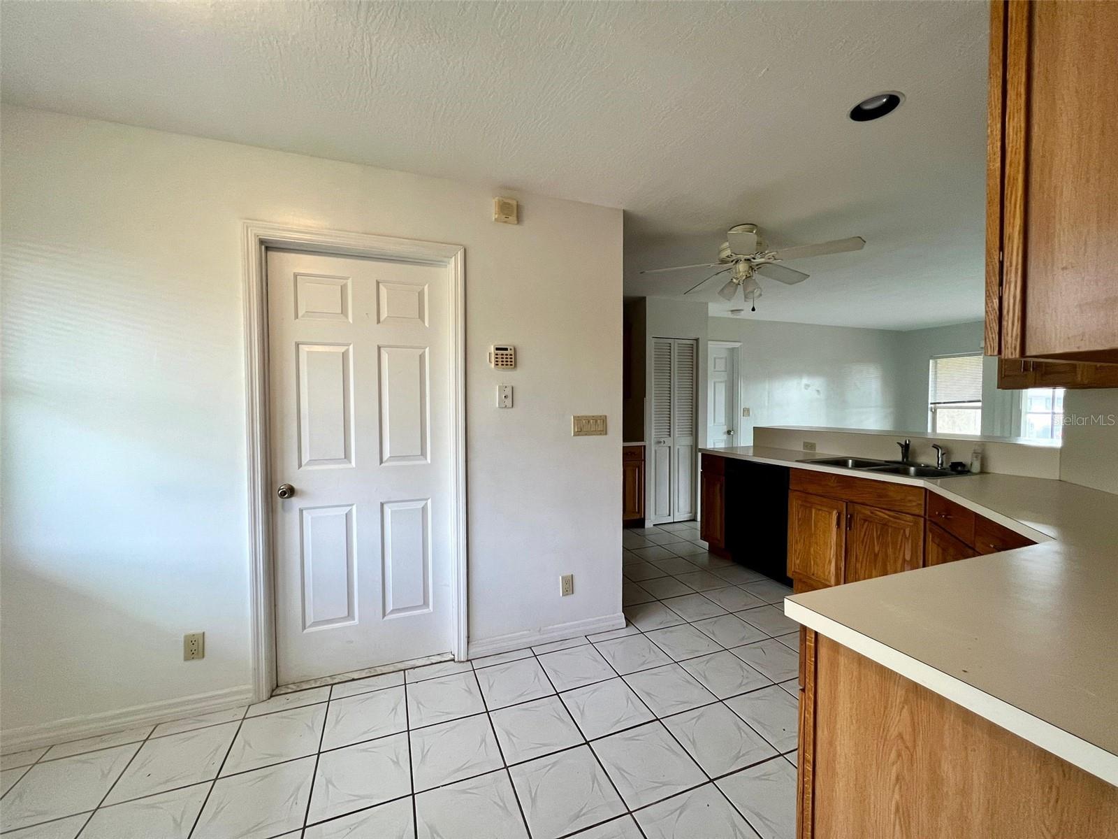 FLYING DUTCHMAN ESTATES - Residential