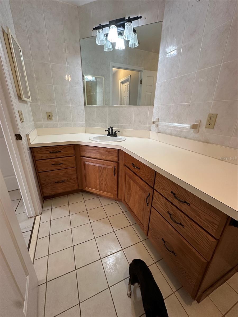 FLYING DUTCHMAN ESTATES - Residential