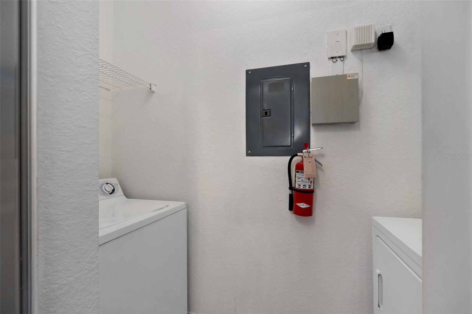 BELLA TERRA CONDOMINIUM - Residential Lease