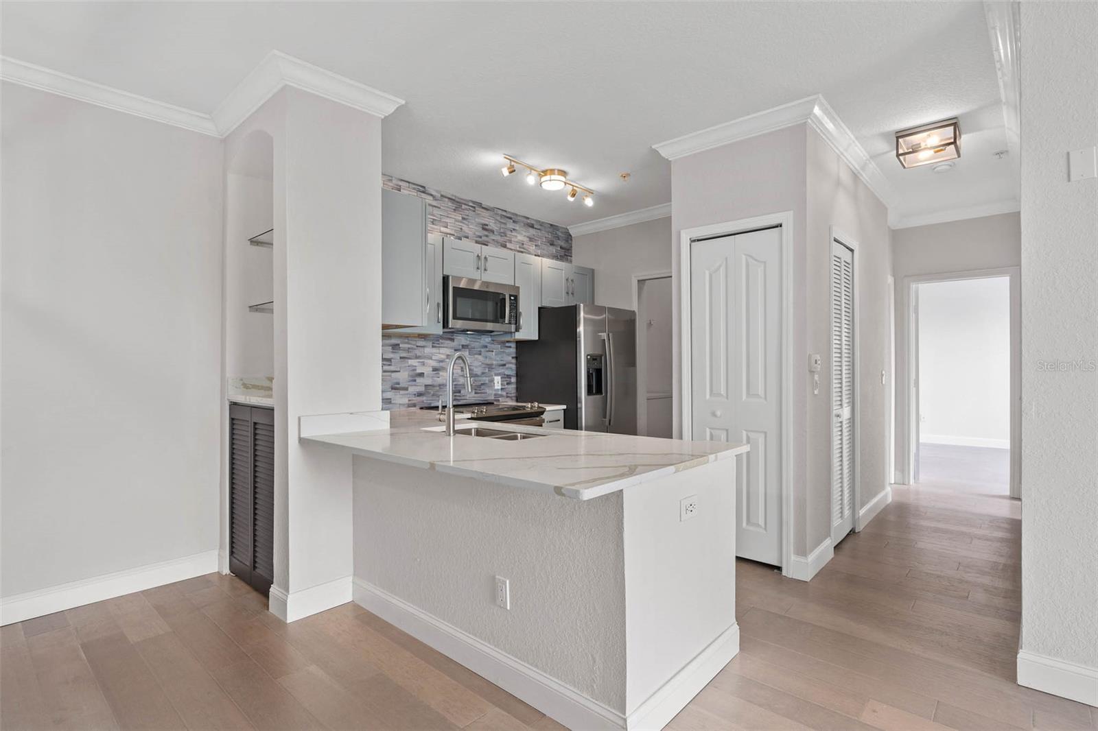 BELLA TERRA CONDOMINIUM - Residential Lease