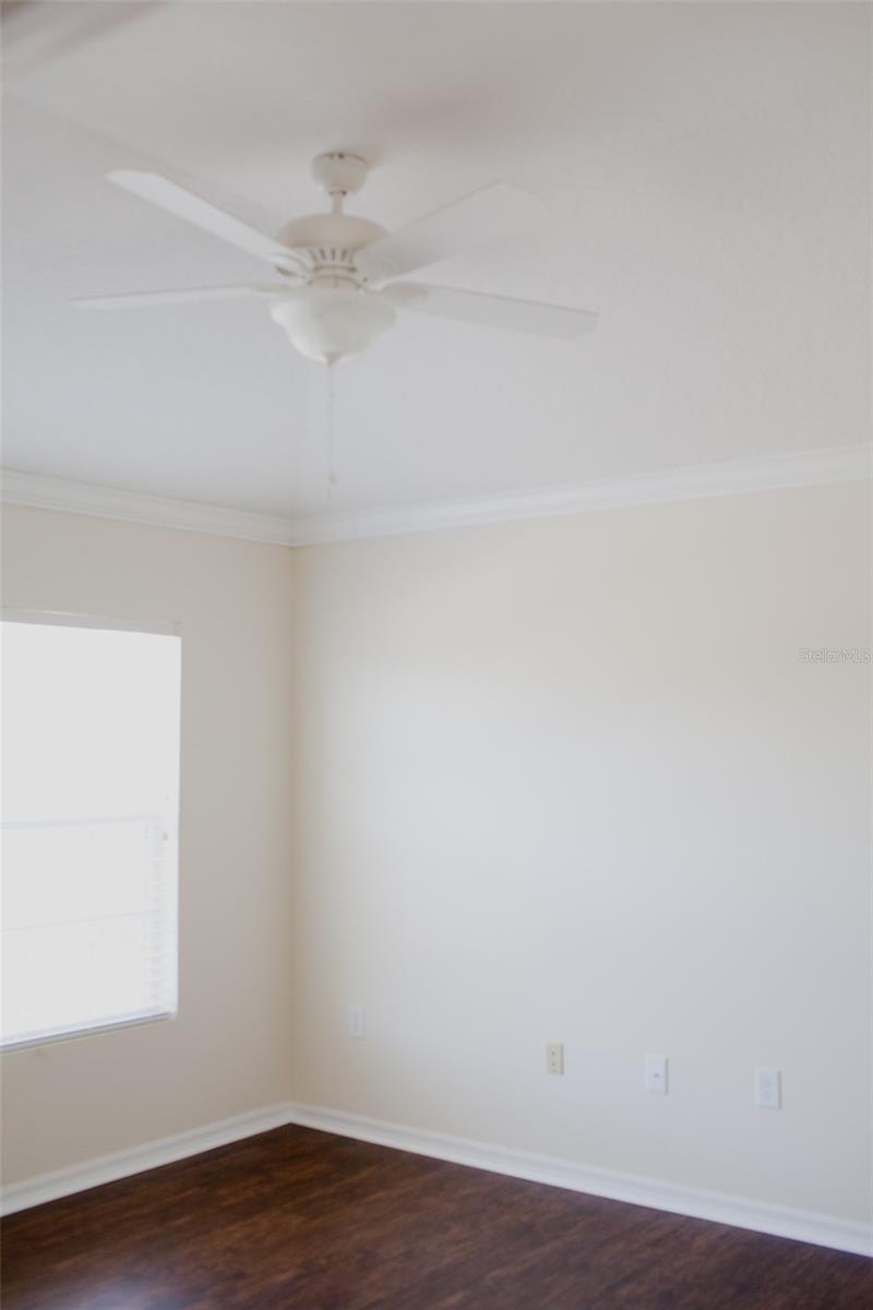 TUCKER OAKS - Residential Lease