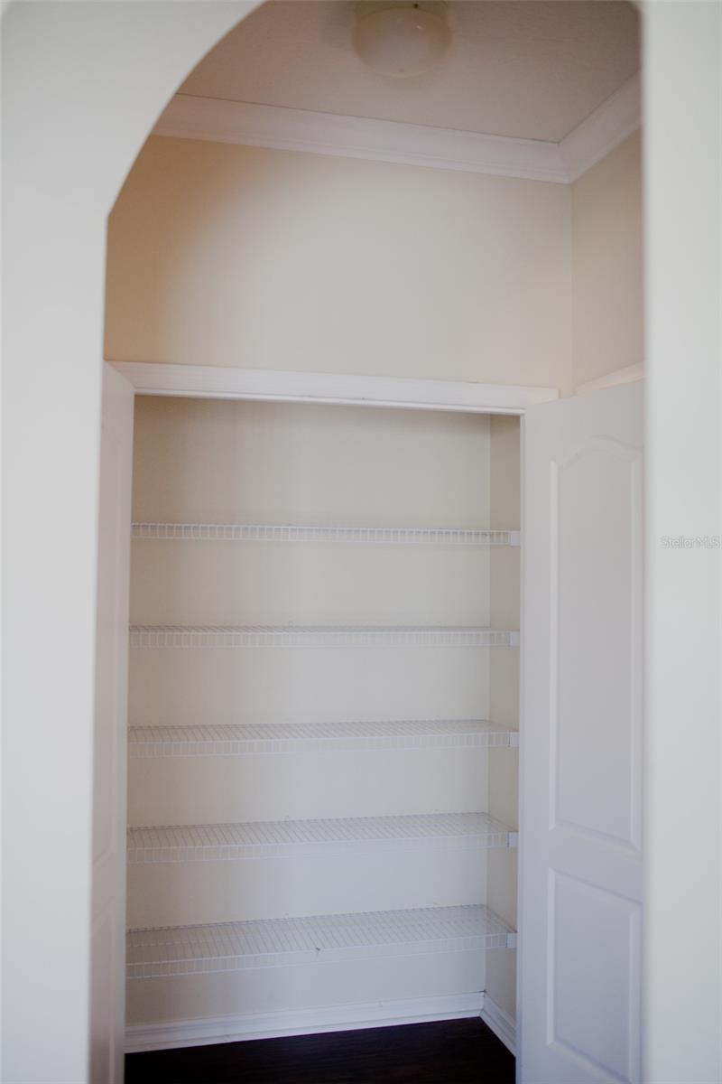 TUCKER OAKS - Residential Lease