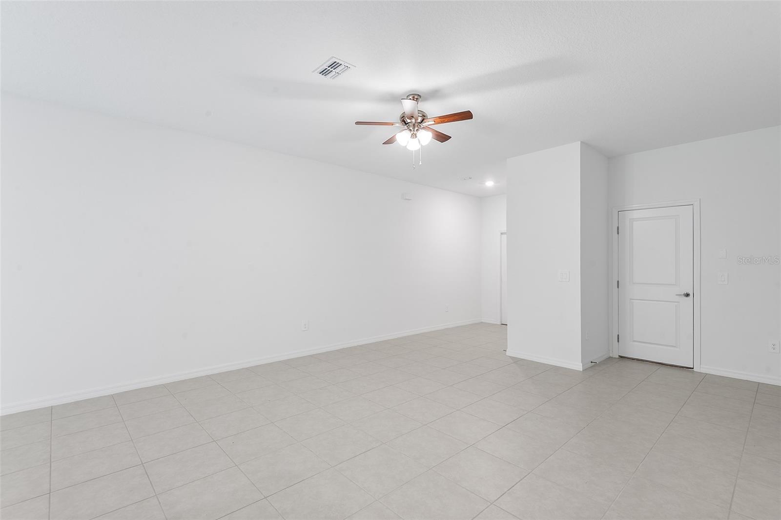 ANGELINE - Residential Lease