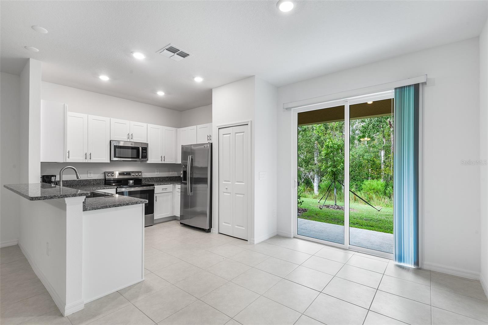 ANGELINE - Residential Lease