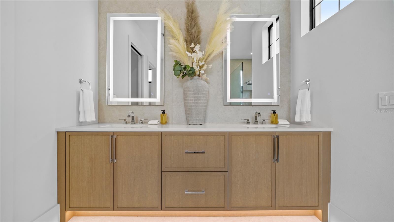 HARTLAND PARK - Residential