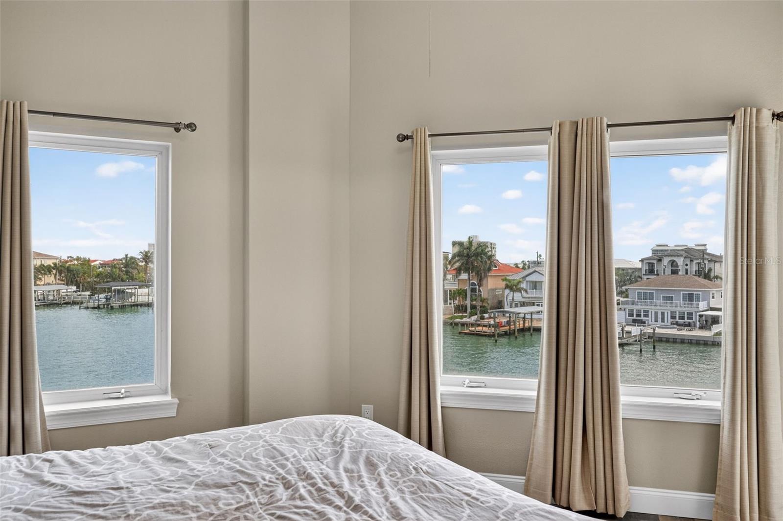 BRIGHTWATER POINT CONDO - Residential