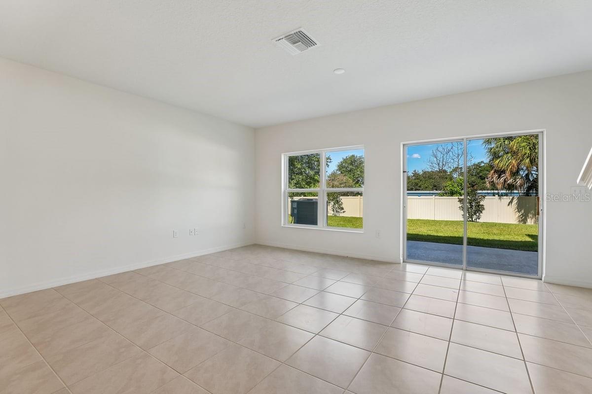 524 PINE RIDGE COURT