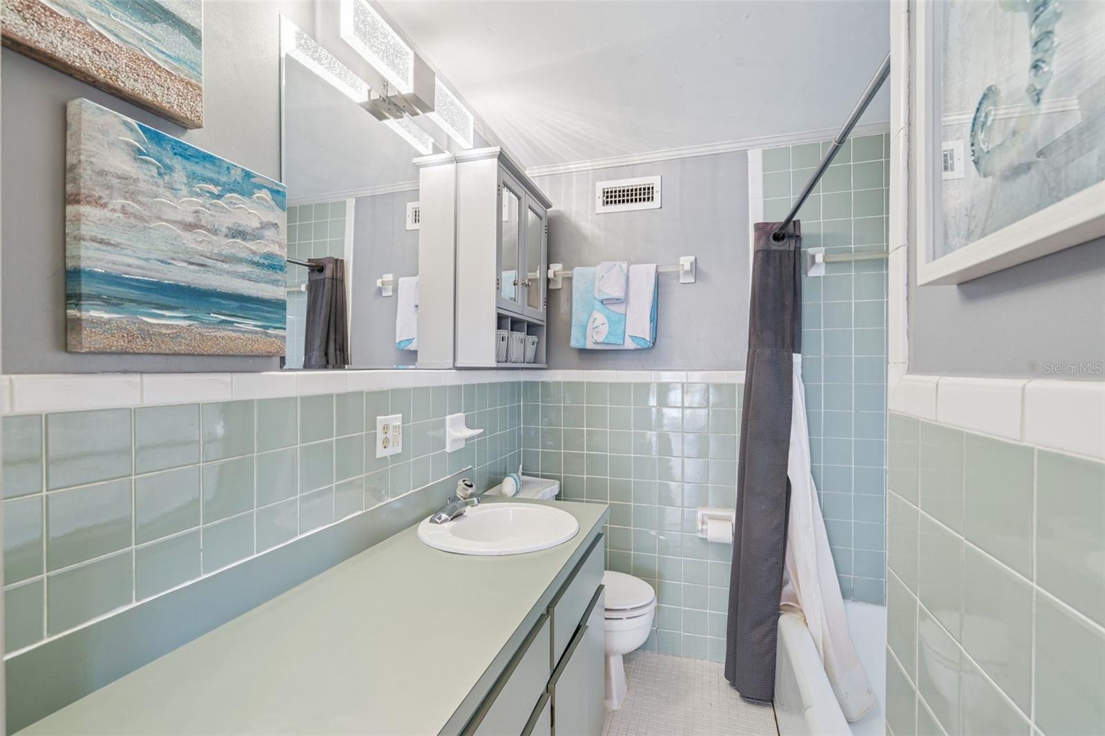 ALPINE TERRACE - Residential