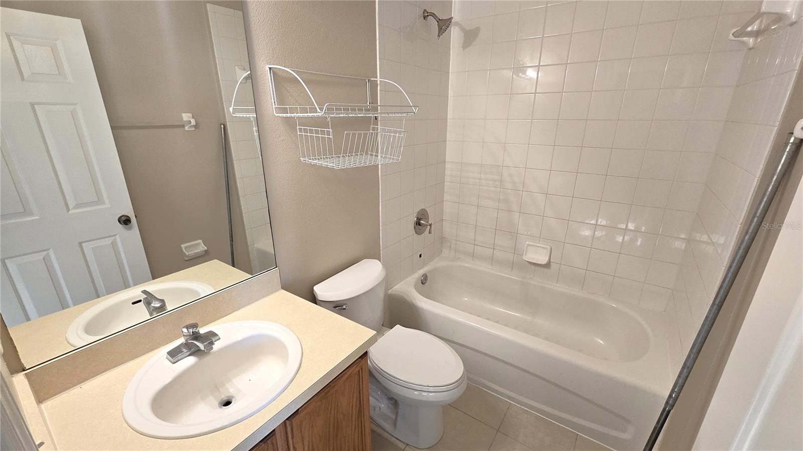 MEADOW POINTE PRCL 16 UNIT 3A - Residential Lease