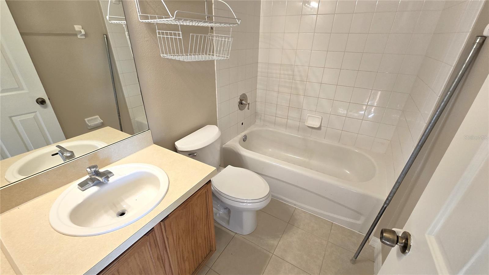 MEADOW POINTE PRCL 16 UNIT 3A - Residential Lease