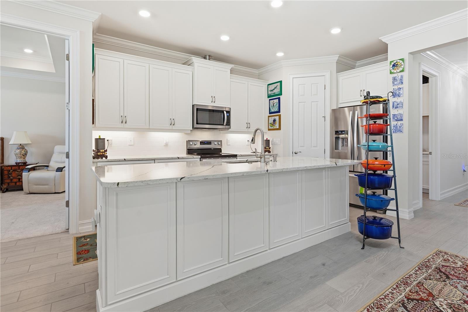 104 VILLORESI BOULEVARD