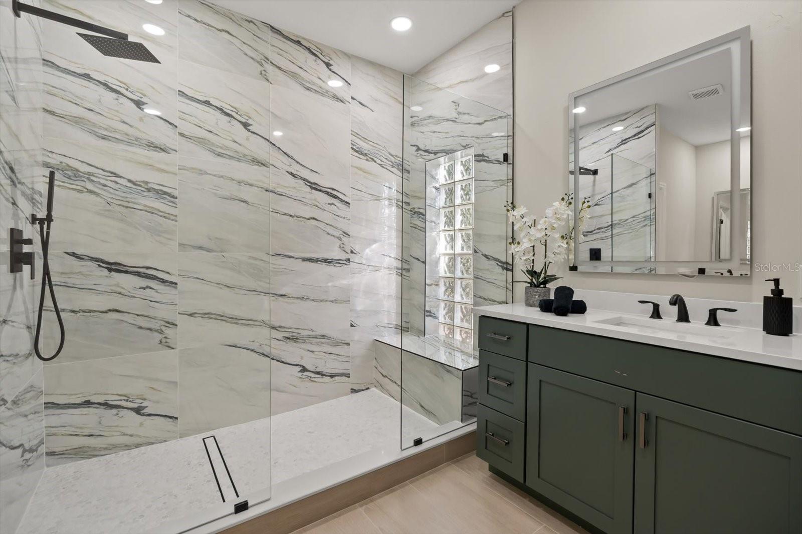 RIVER CREST - Residential