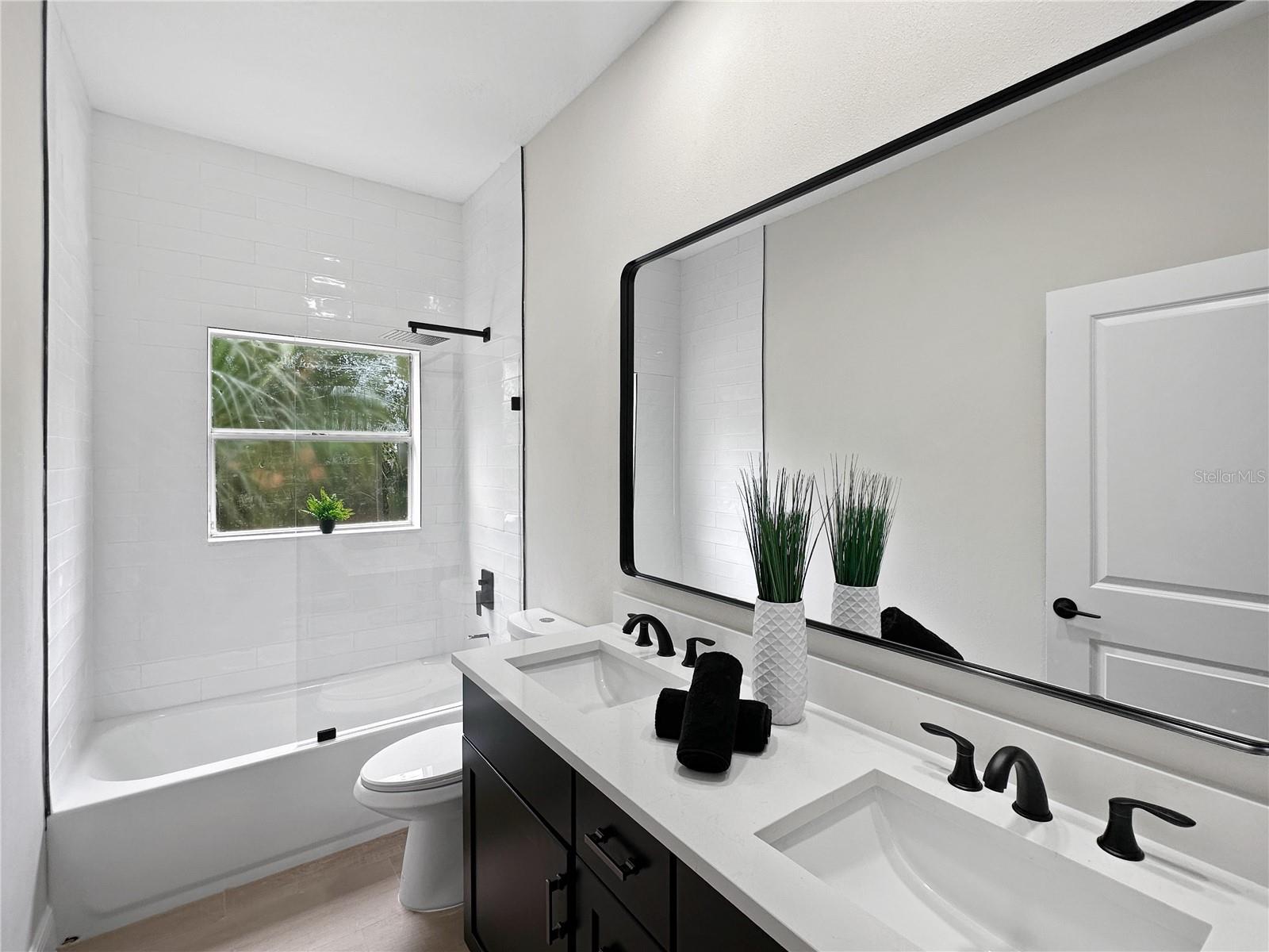 RIVER CREST - Residential