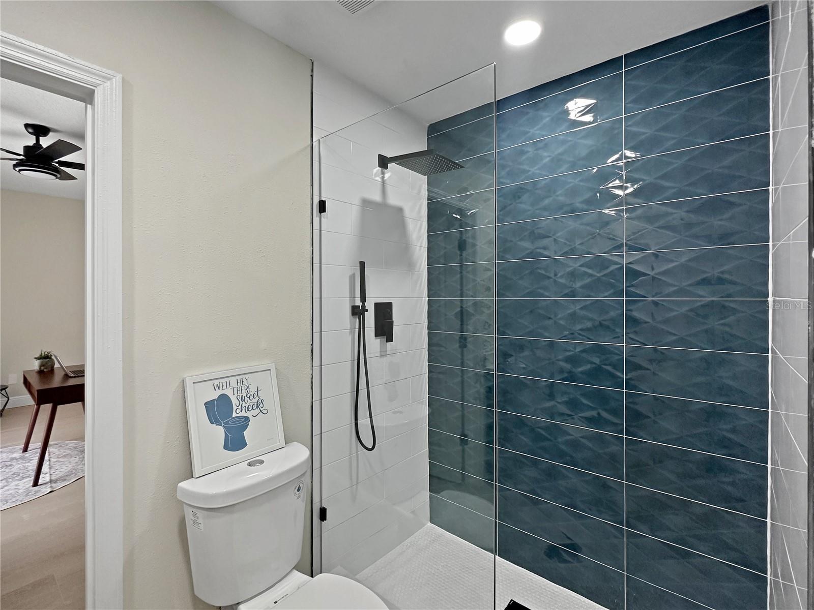 RIVER CREST - Residential