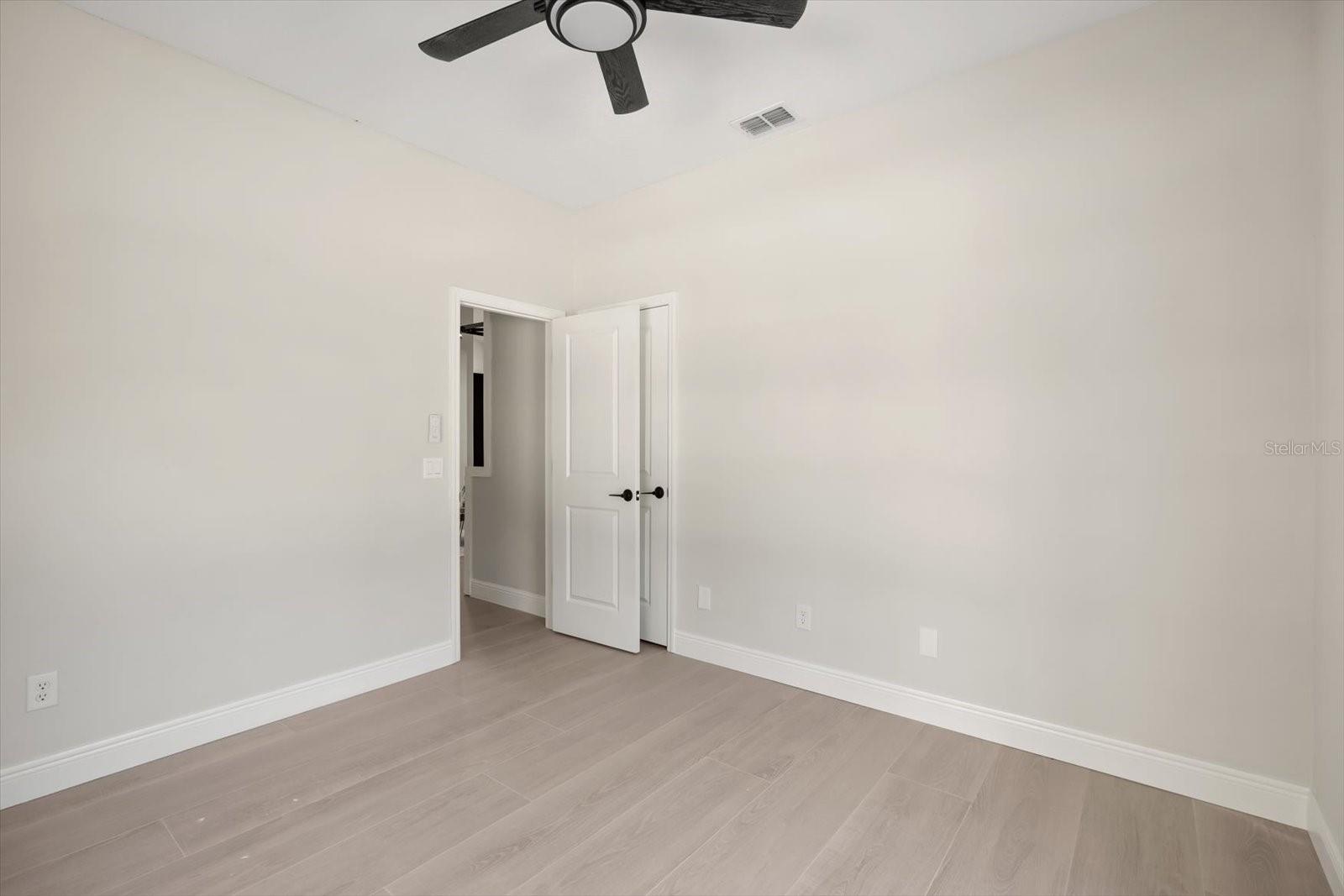 RIVER CREST - Residential