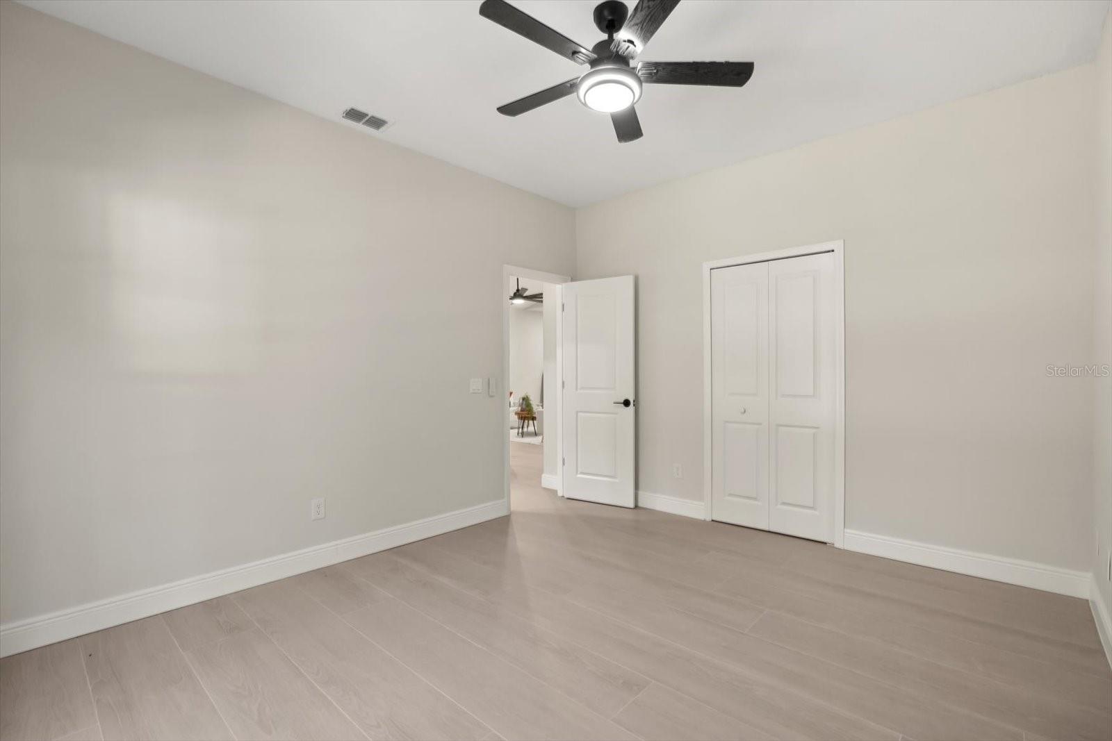 RIVER CREST - Residential