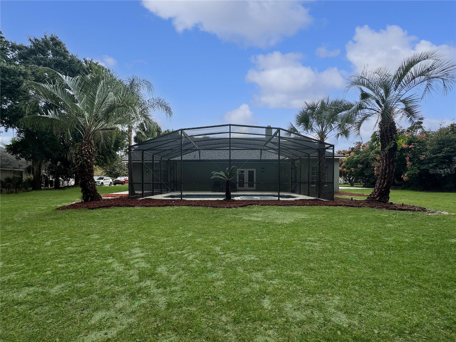 RIVER CREST - Residential