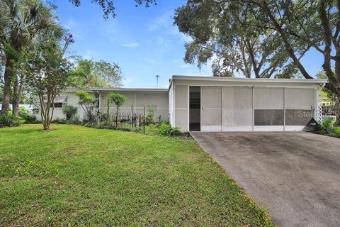 Photo of 10035 SW 91st Terrace, Ocala, FL 34481 (MLS # OM707286)