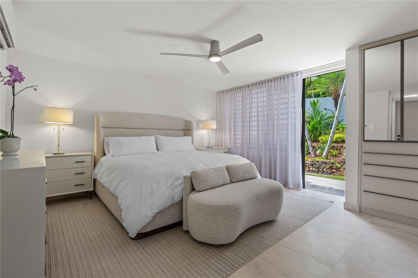 LA COLINA - Residential