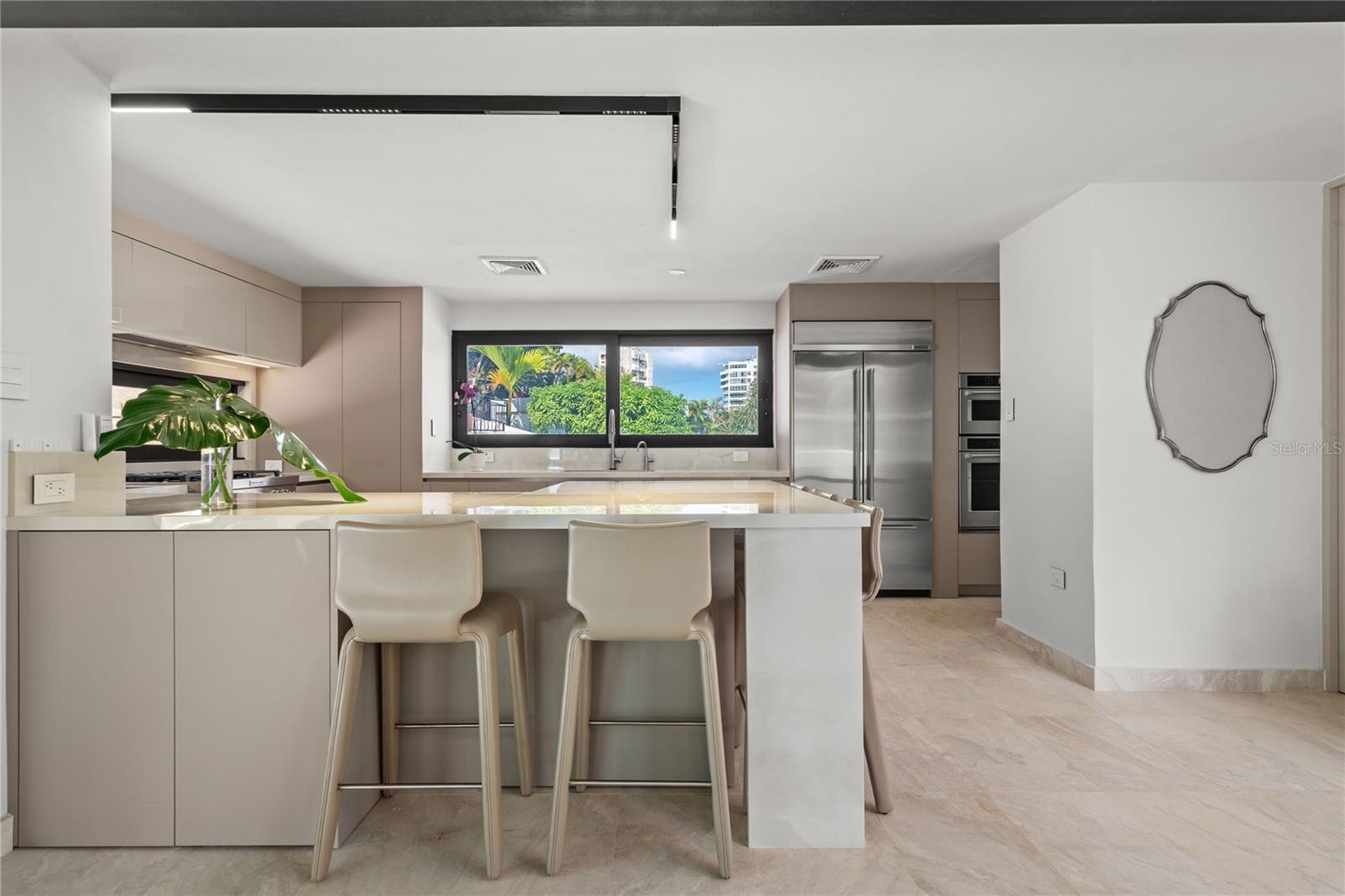 LA COLINA - Residential