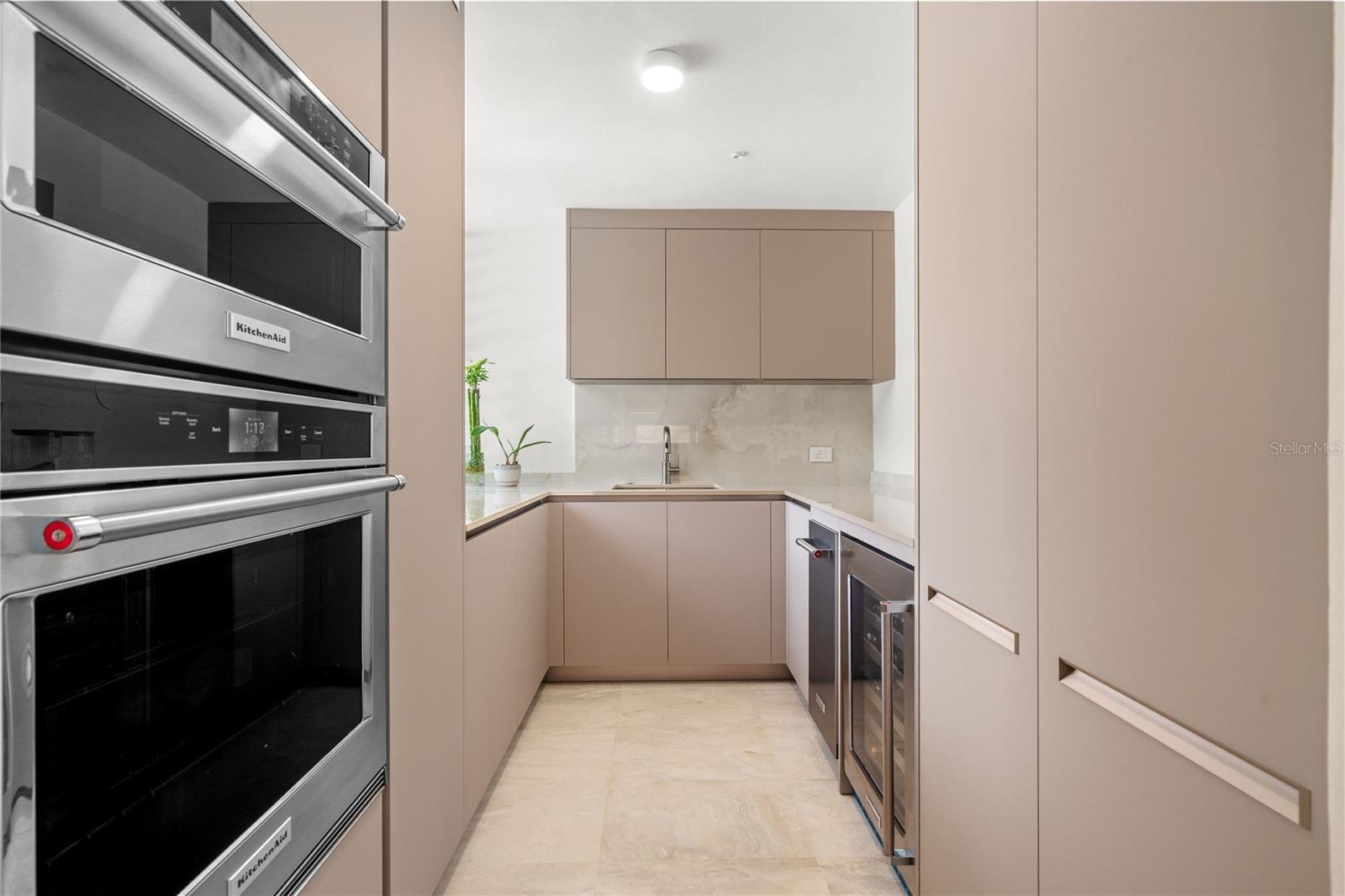 LA COLINA - Residential