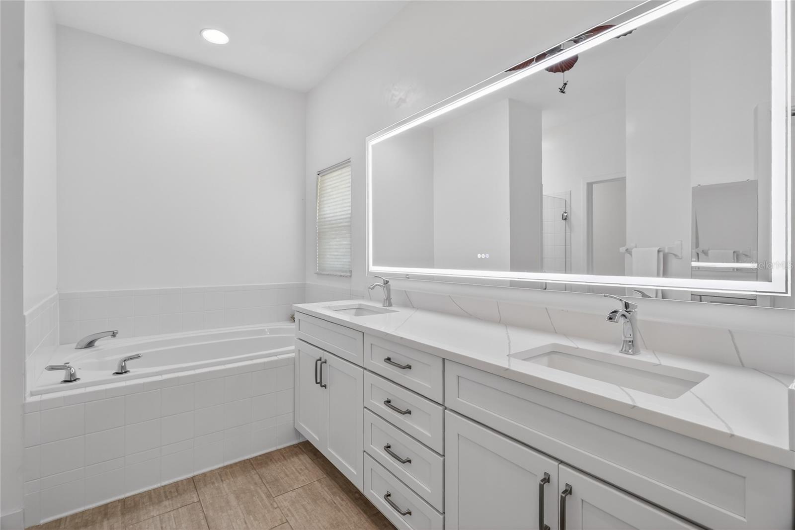 LAKE ASHTON GOLF CLUB PH 02 - Residential