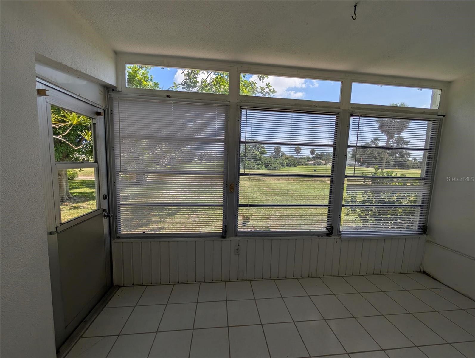 VILLAGE GREEN OF SARASOTA - Residential Lease
