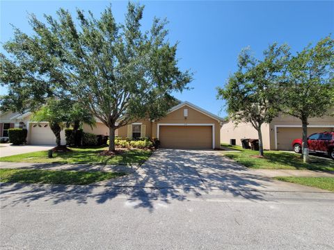 Photo of 1914 Commander Way, Kissimmee, FL 34746 (MLS # O6326806)