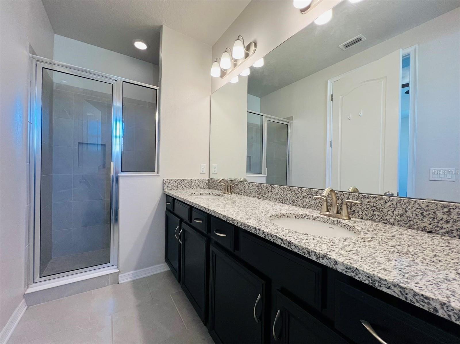 EAGLE CRK VILLAGE L PH 2 - Residential Lease