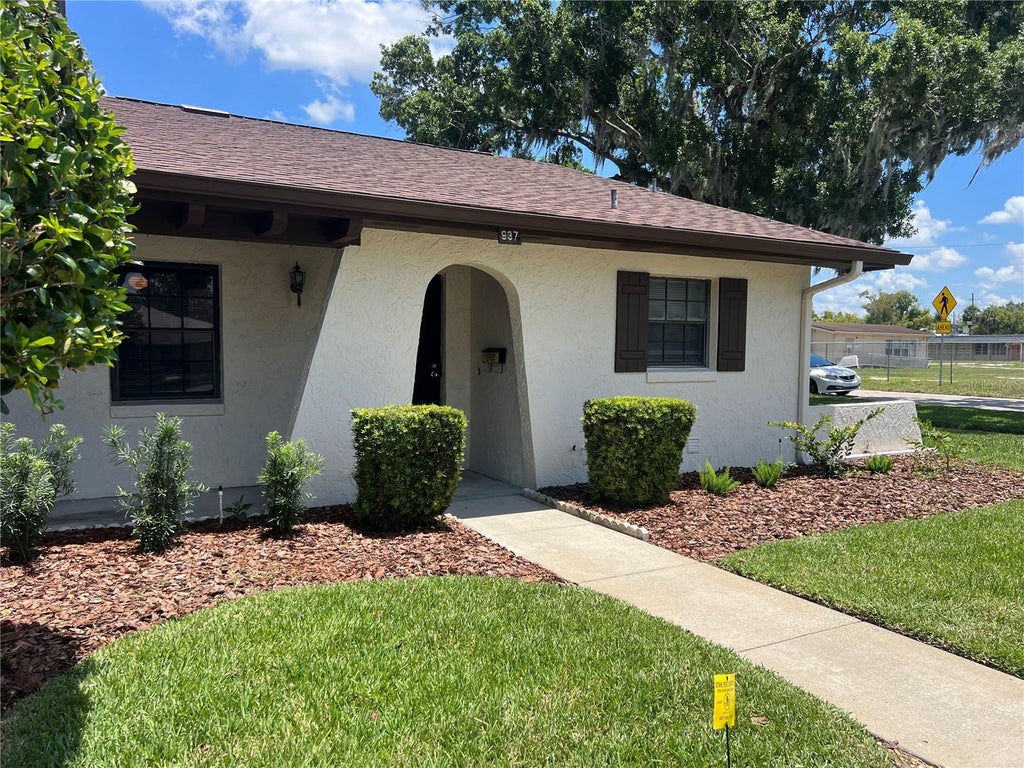 Photo of 937 Michigan Ave, Saint Cloud, FL 34769 (MLS # O6420502)
