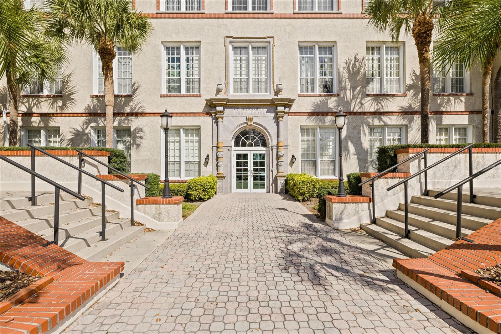 701 MIRROR LAKE CONDO - Residential