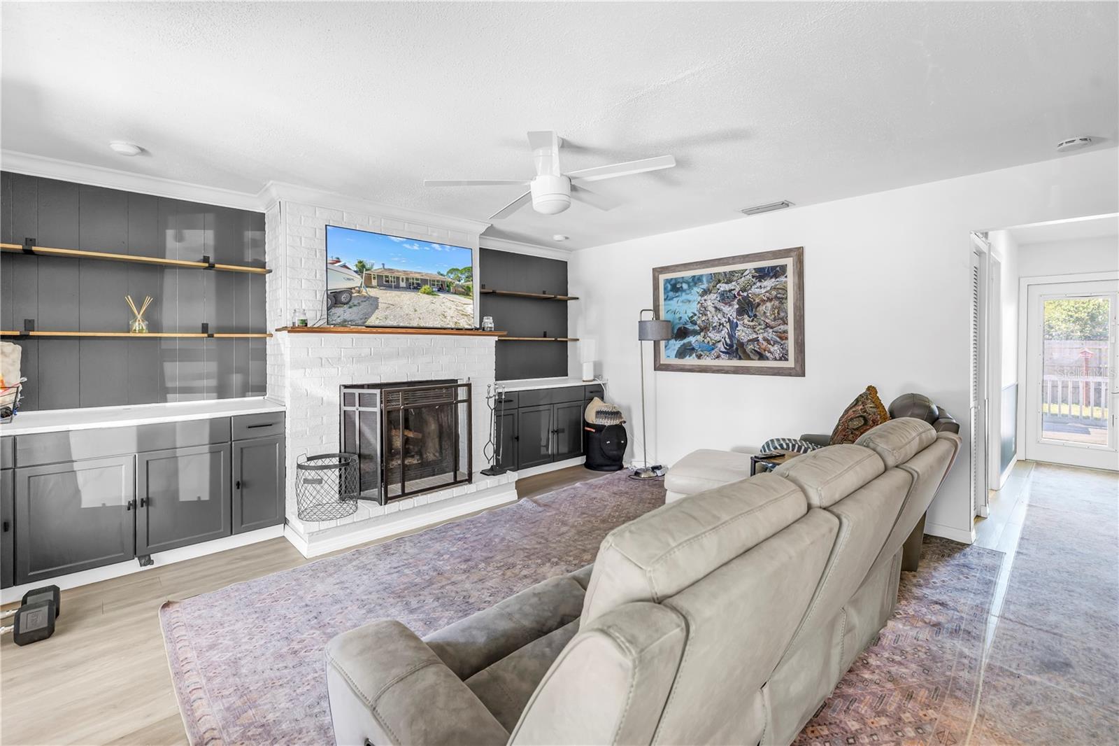 4078 GROVELAND AVENUE