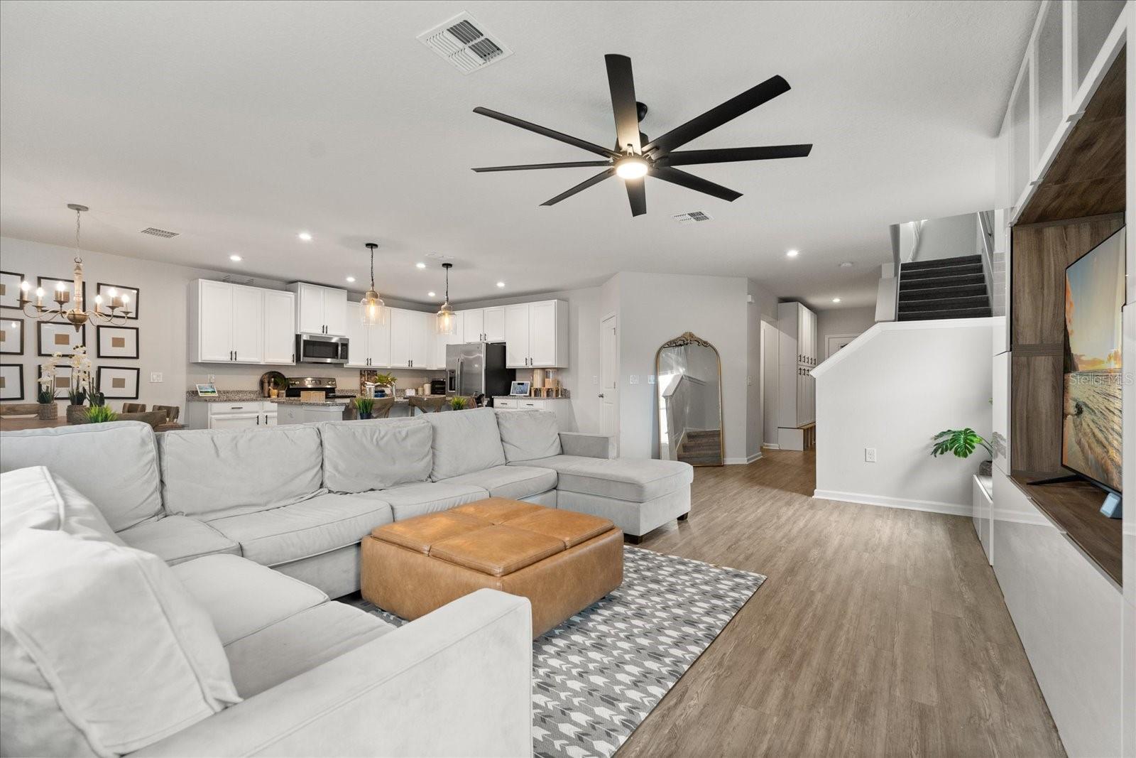 4301 CREEK BANK DRIVE