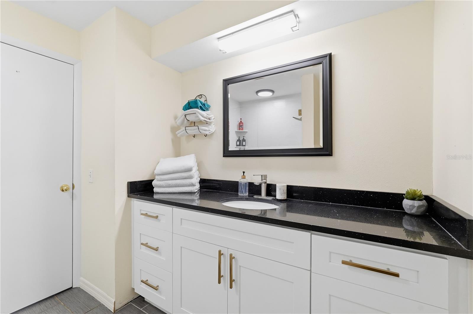 HILLCREST ESTATES - Residential