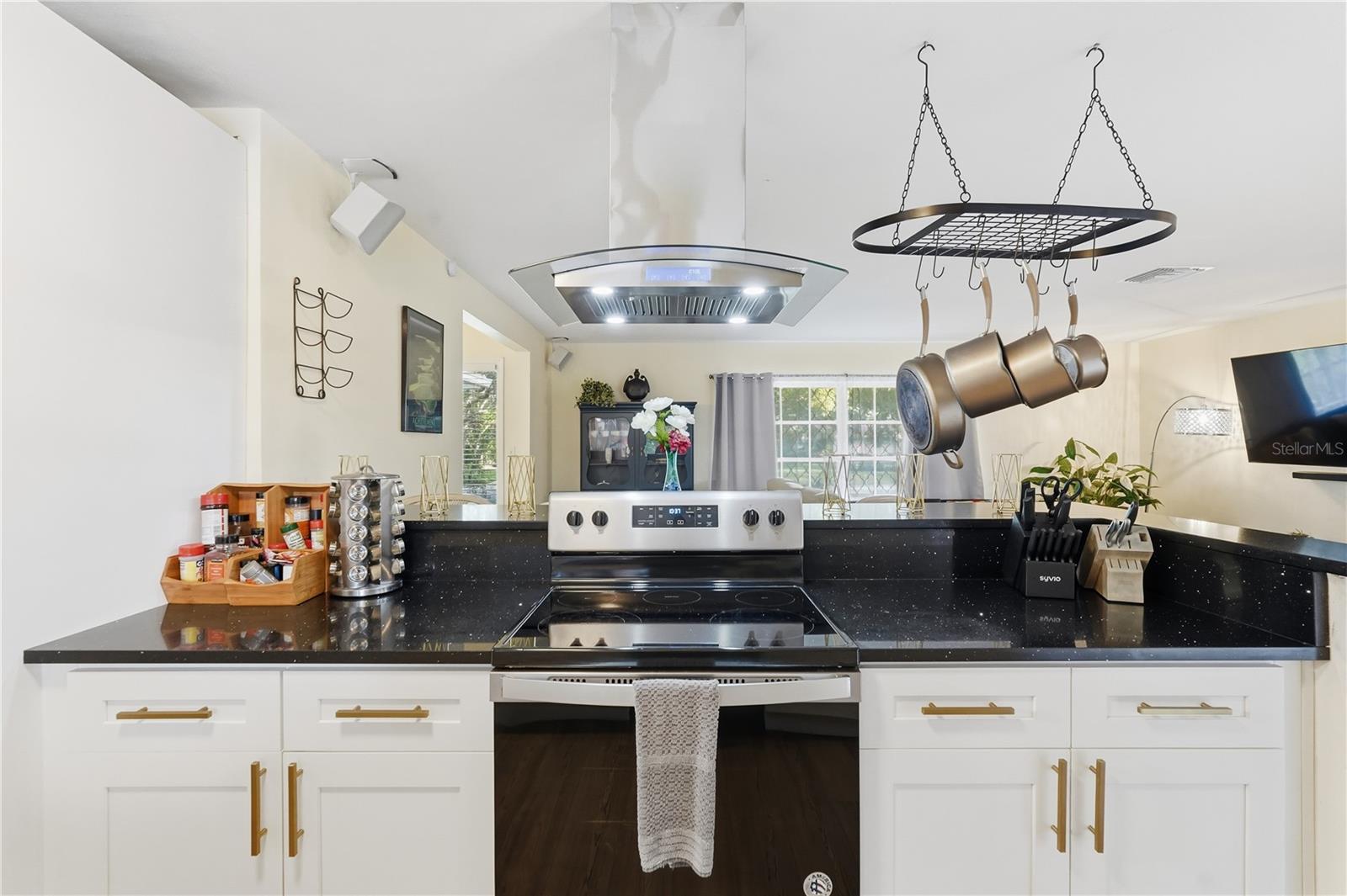 HILLCREST ESTATES - Residential