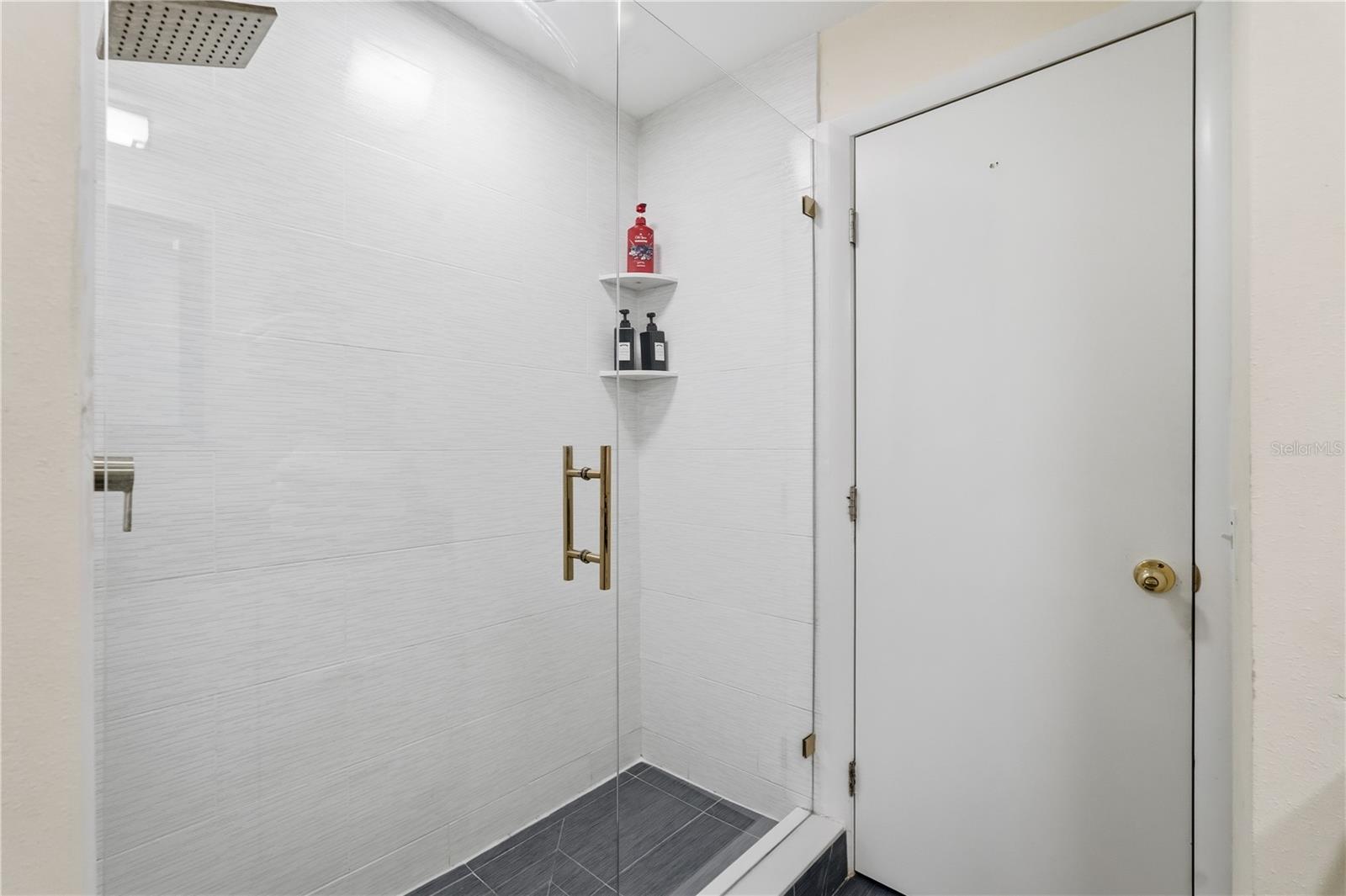 HILLCREST ESTATES - Residential