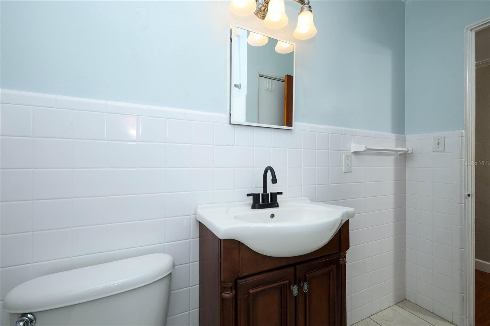 COLONIAL ACRES - Residential