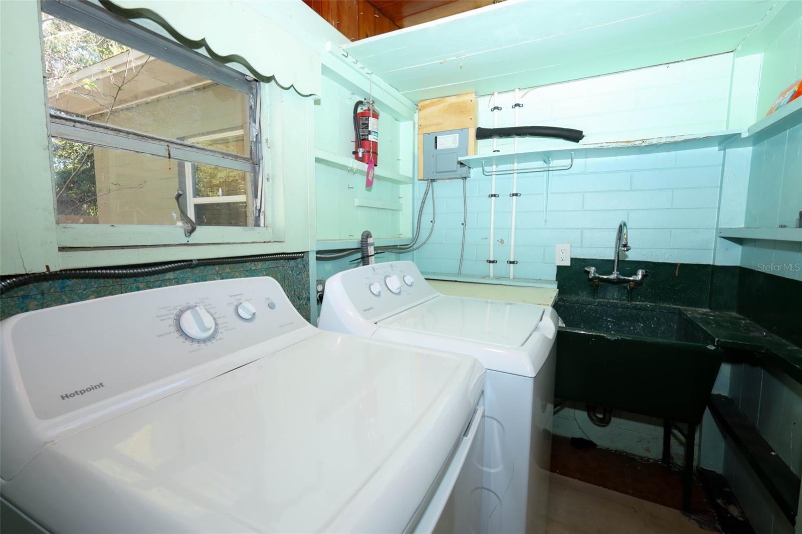 COLONIAL ACRES - Residential