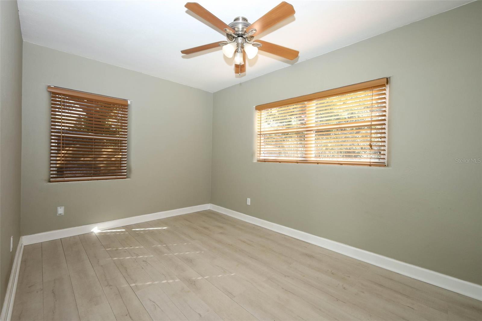 COLONIAL ACRES - Residential