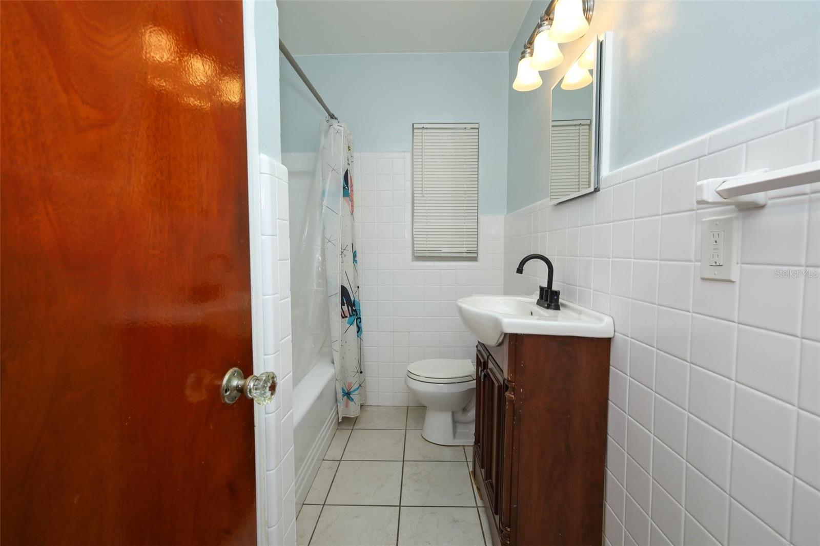 COLONIAL ACRES - Residential