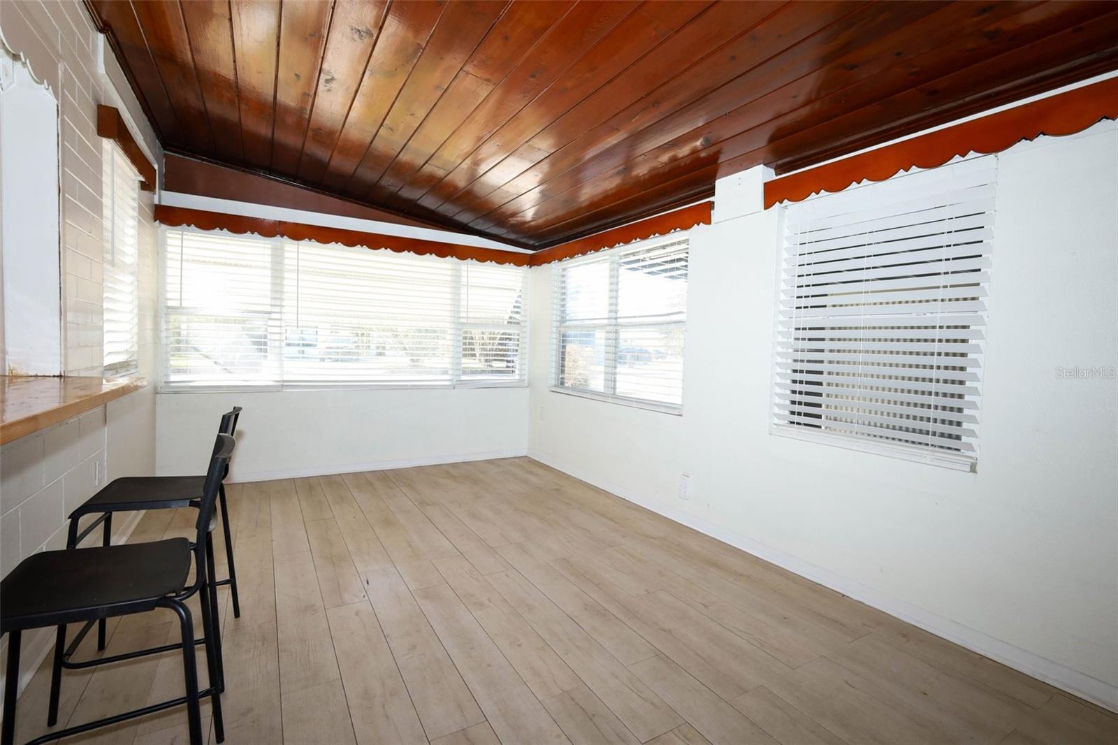 COLONIAL ACRES - Residential