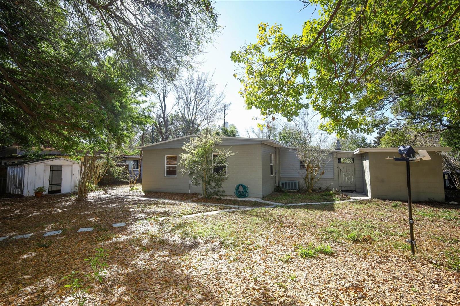 COLONIAL ACRES - Residential